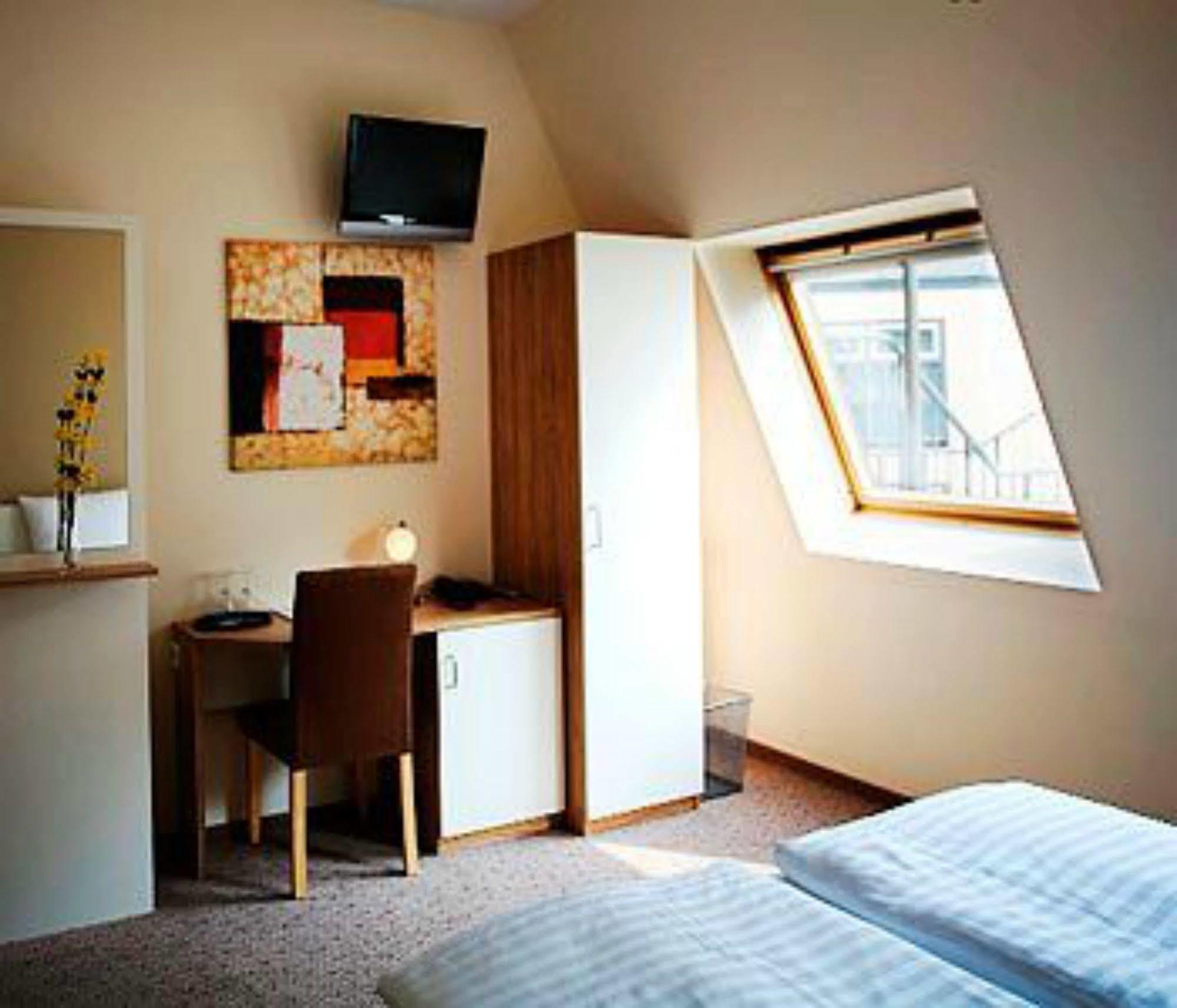 Nu Wave Hotel Berlin - Digital Check-In 2025 Экстерьер фото